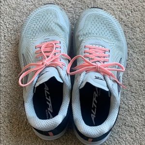 Women’s Torin 5 ALTRA running shoes